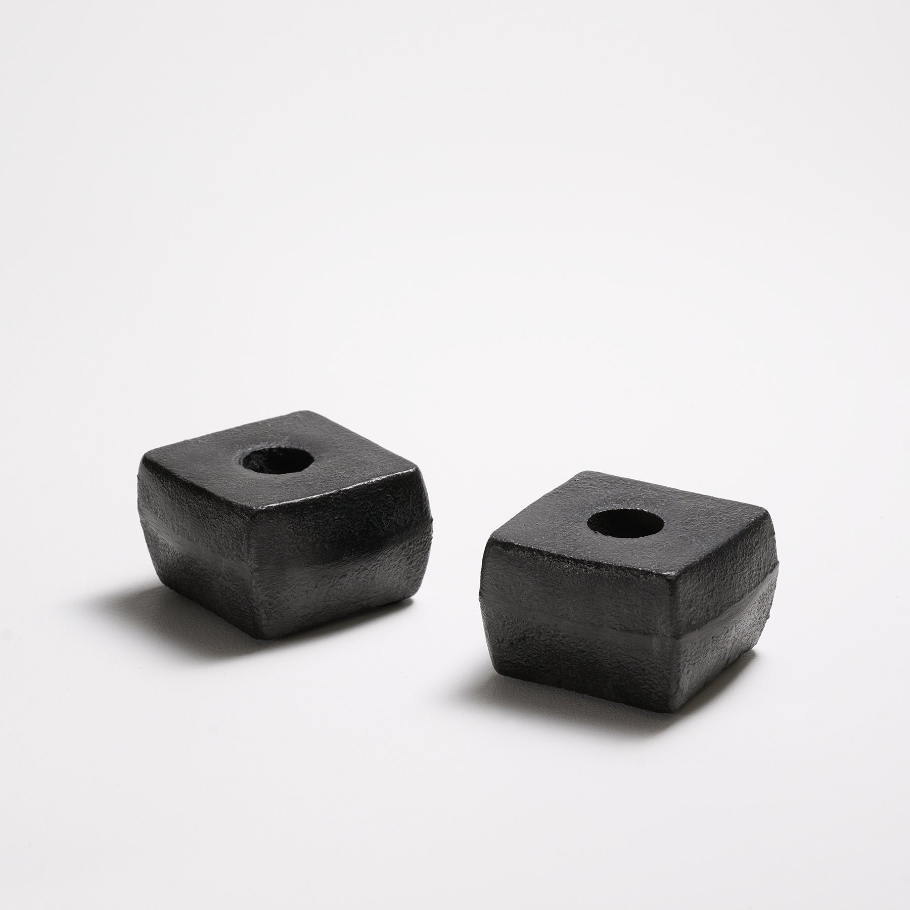 Round Iron Holders (pair) - Thumbnail 3